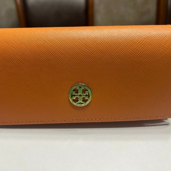 Tory Burch Sunglasses - Picture 9 of 9